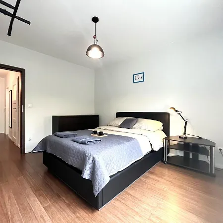 Dmowskiego 17f - Self Check-in 20h Apartment