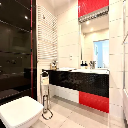 Apartment Dmowskiego 17f - Self Check-in 20h